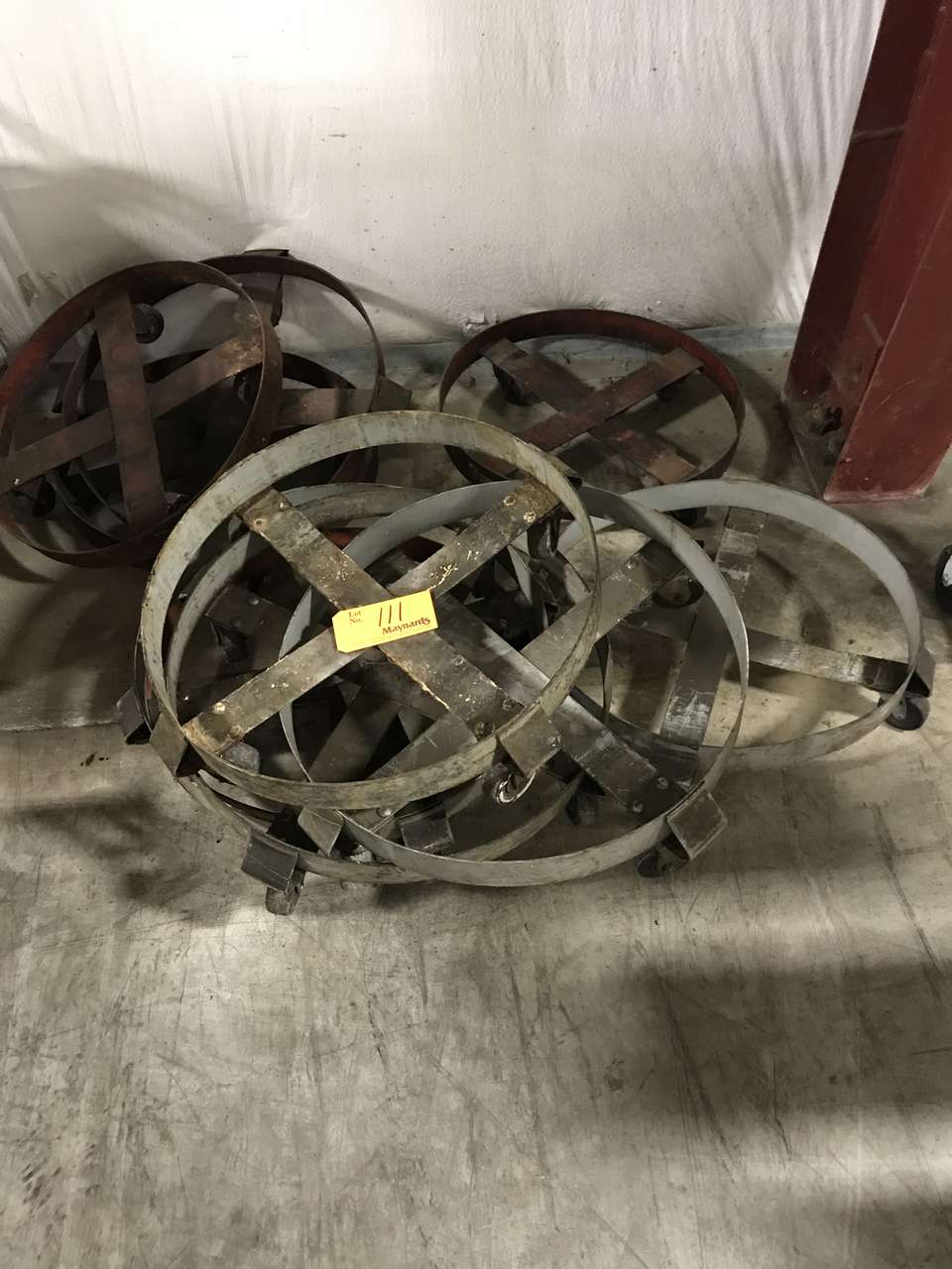 (9), Trash Can Rollers