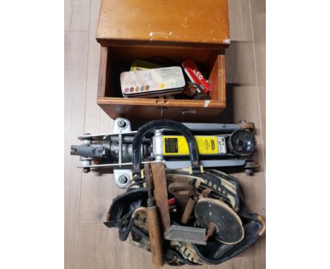 BAG OF VINTAGE TOOLS HYDRAULIC TROLLEY JACK AND WOODEN TOOL BOX ETC  SAS