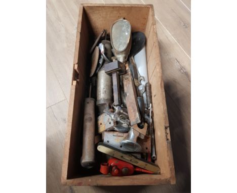 BOX OF VINTAGE WORKMANS TOOLS