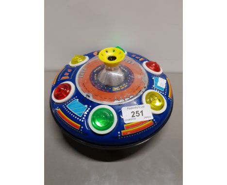 VINTAGE TIN FLYING SAUCER TOY