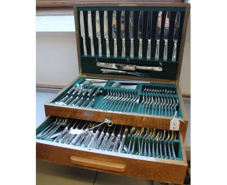 J.B. Chatterley &amp; Sons, A silver canteen of cutlery for twelve place settings. Grecian design comprising of 12 dinner for