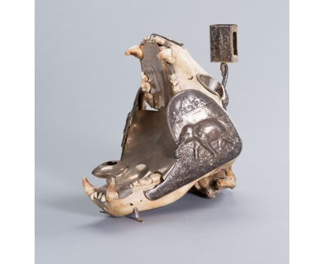 A SILVER MOUNTED&nbsp;BEAR&nbsp;SKULL SMOKER'S SETThailand/Siam, around 1920. Attributed to ALEX &amp; COMPANY, BANGKOK. The 