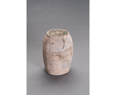 AN INTERESTING CERAMIC AMPHORA FILLED WITH COINSChina, Song Dynasty (960 - 1279). Of cylindrical form rising from a flat base