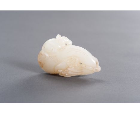 A LARGE WHITE JADE 'RAT ON TREASURE BAG' PENDANT, LATE QING TO REPUBLICChina, late Qing dynasty (1644-1912) to Republic perio