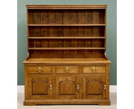 OAK WELSH DRESSER - 20th Century, the boarded plate rack back with three shelves, the base having a rectangular top with moul
