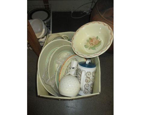 Twenty three piece Susie Cooper part dinner service, Gray's pottery table lamp, a bowl and a coffee pot