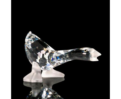 Lead crystal part of the Barnyard Friends collection and is made with jet crystal eyes and frosted crystal feet. Swarovski et