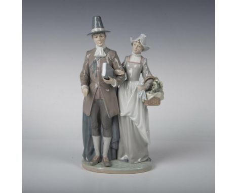 Glossy finish; Retired pilgrim couple figurine with a glossy finish and Lladro backstamp. This item has its original box meas