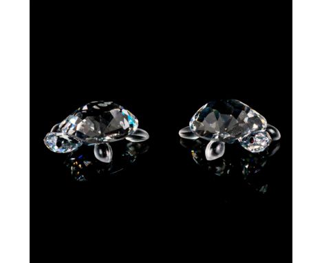 Part of the In The Secret Garden family group. A set of two baby tortoises. Clear faceted crystal with jet crystal eyes. Swar