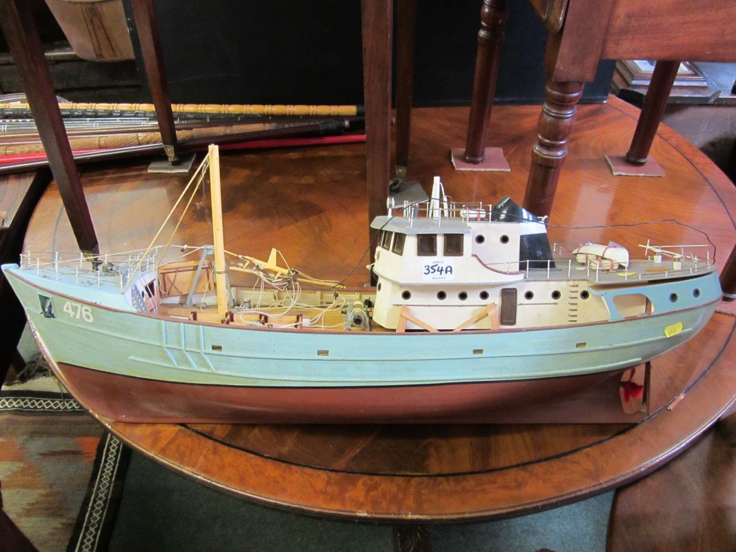 MODEL TRAWLER, 32