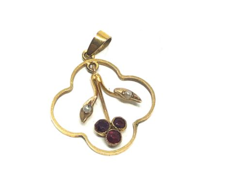 9ct gold antique garnet &amp; seed pearl pendant (0.9g) 