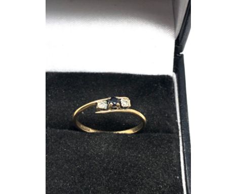 9ct gold sapphire &amp; diamond trilogy twist ring (1g) 