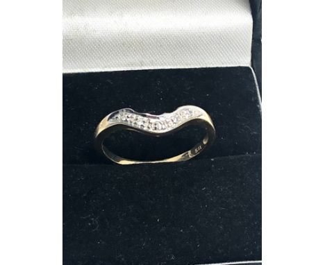 9ct gold diamond shaped band ring (1.2g) 