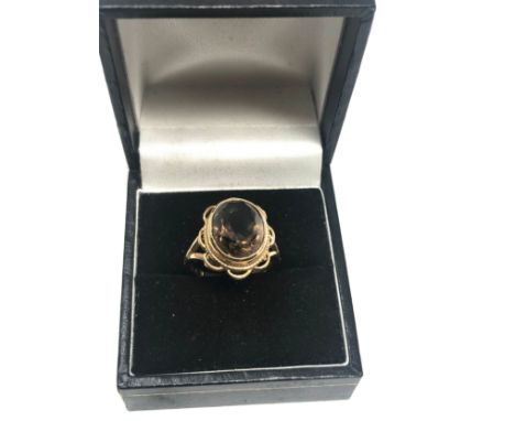 9ct gold smoky quartz rope framed ring (4.9g) 