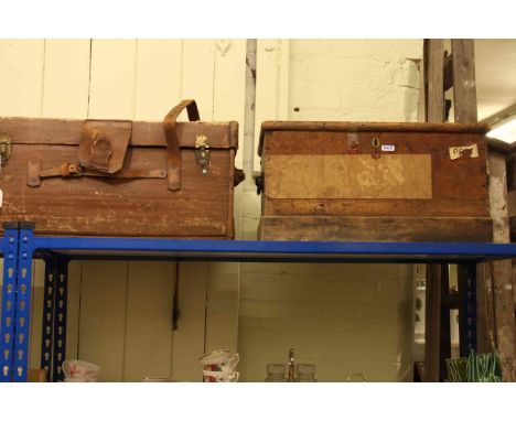 Small pine trunk and vintage canvas trunk (2)