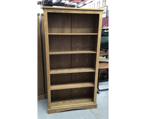 Contemporary light oak effect bookcase with four shelves H180, W95, D29cm