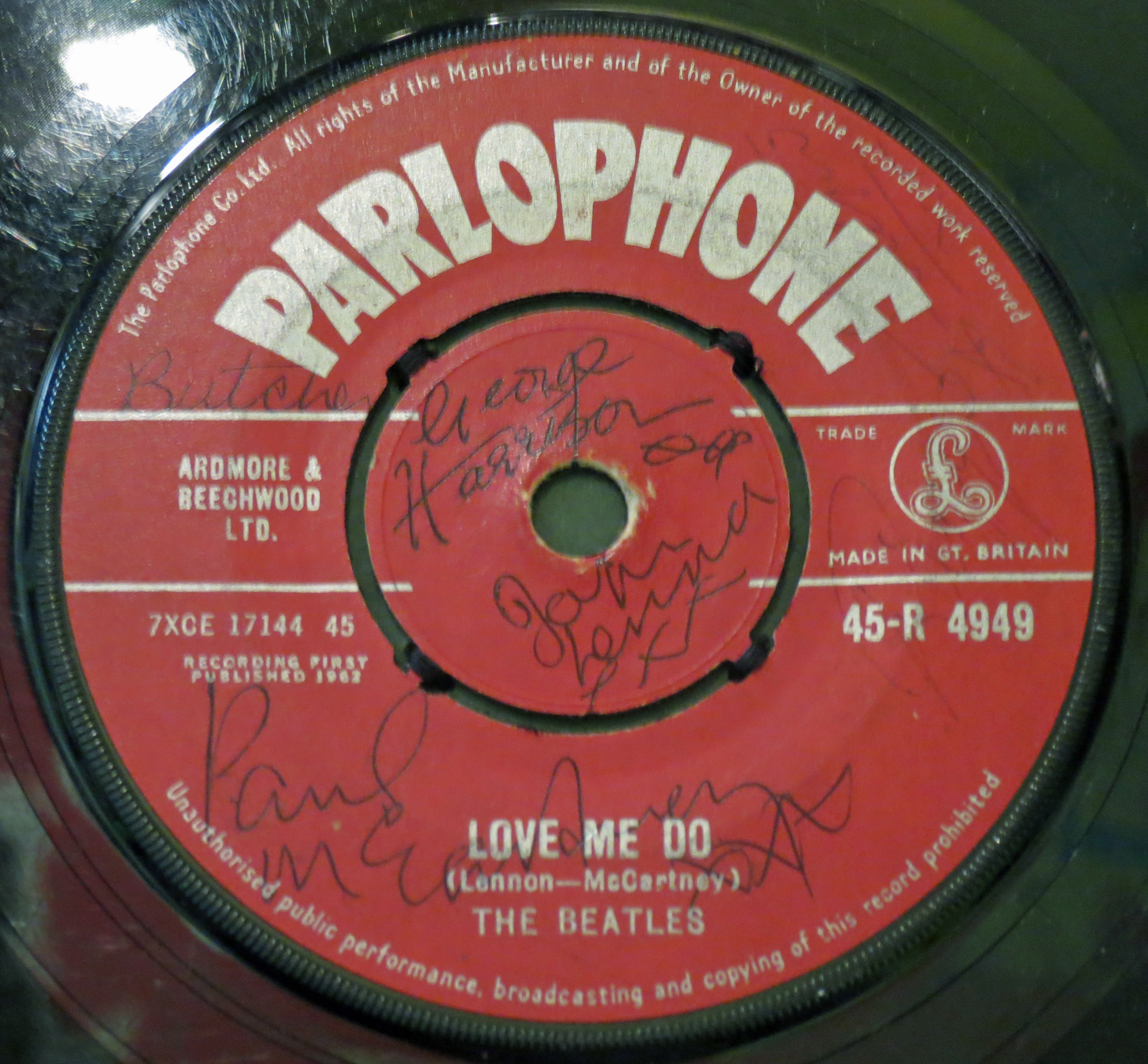 The beatles love me do. Love me do the Beatles. The Beatles Love Songs 1977.