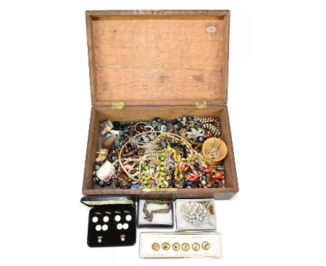 A large quantity of costume jewellery including a set of vintage Guinness buttons, boxed, and a set of pearlised button cover