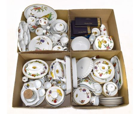 ROYAL WORCESTER; a one hundred and sixteen piece 'Evesham' pattern tea and dinner service.Additional InformationA number of t