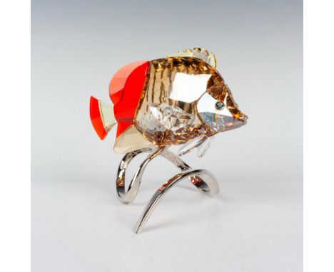 This Butterflyfish is part of the Swarovski Crystal Paradise collection and belongs to the category Tropical Fish Large. This