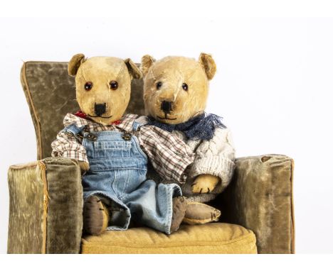 Two Post-war Chiltern Hugmee teddy bears,  both orange and black glass eyes, swivel heads and jointed limbs --20in (51cm).hig