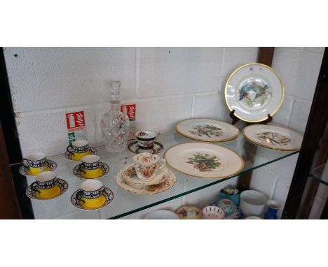 Collection of china and glass (whole shelf)