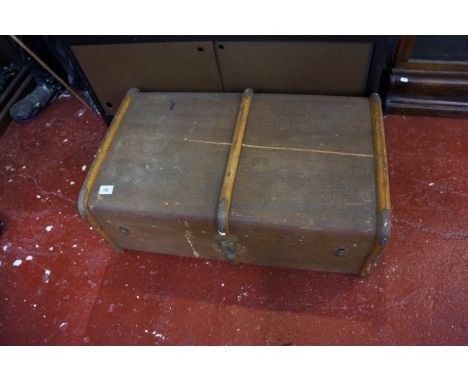 Old canvas & wooden trunk - A L intials