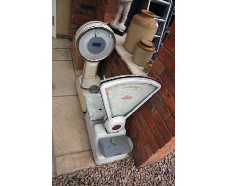 2 shop scales