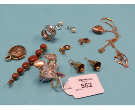 A pair of 9ct. gold and amethyst ear-rings, pair of novelty yellow metal ear-rings in the form of bells, pair of 9ct. white g