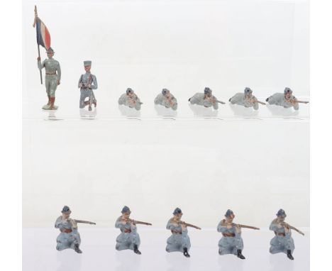Britains PARIS OFFICE French Infantry in steel helmets, horizin blue, Paris factory painting, five lying firing (one water bo