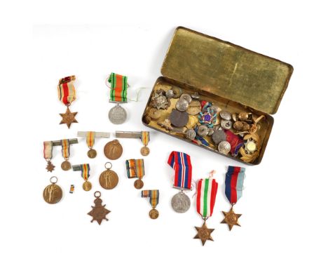 A COLLECTION OF FIRST AND SECOND WORLD WAR MEDALS AND FURTHER ITEMS (QTY)To include a 1914-15 Star to MAJOR B.SMITH. R.F.A., 