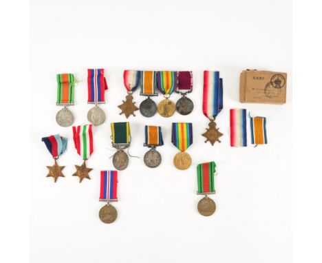 FOUR GROUPS OF FIRST AND SECOND WORLD WAR PERIOD MEDALS TO THE PAYNE AND DRAKE FAMILIESSee in descriptionThe first group comp