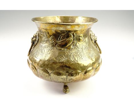 A Victorian Brass planter with gadrooned base and brass lion's mask handles, 32 cm x 28 cm