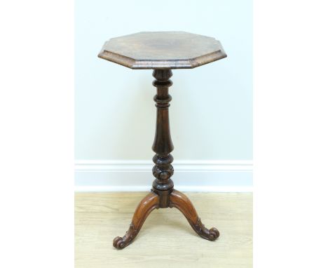 A Victorian rosewood tripod wine or lamp table, 38 cm x 74 cm