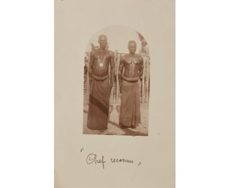 UNKNOWN ARTIST  Gelatin print with silver saltsabout 1906. . Cm 9,00 x 14,00. Ink writing at the base of the photo " Chef rec