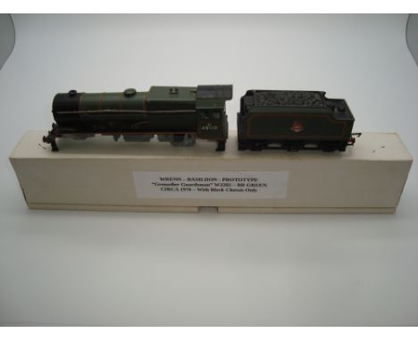 OO GAUGE MODEL RAILWAYS: A WRENN W2262 Royal Scot Class steam locomotive 'Grenadier Guardsman' - fitted with block chassis on