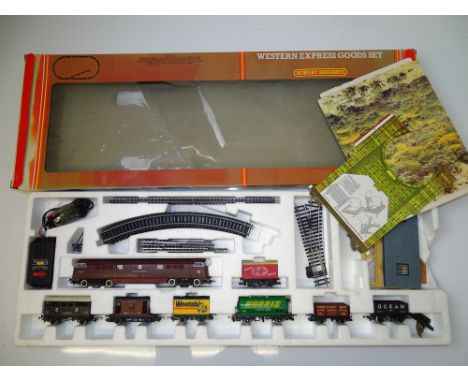OO GAUGE MODEL RAILWAYS: A HORNBY RAILWAYS Western Express goods set - G in F box
