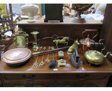 MIXED LOT OF COPPER AND BRASS WARE INCLUDING BED WARMING PAN, KETTLES, PICTURE FRAME, FIRESIDE TOOLS, ETC.  ALSO PLATED VASE 