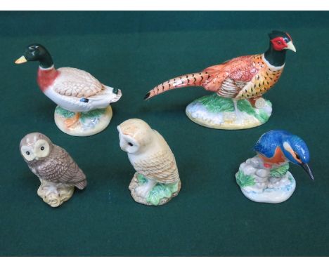 FIVE VARIOUS MODERN BESWICK GLAZED CERAMIC BIRDS 