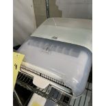 Distributeur TORK pour Papier à Main