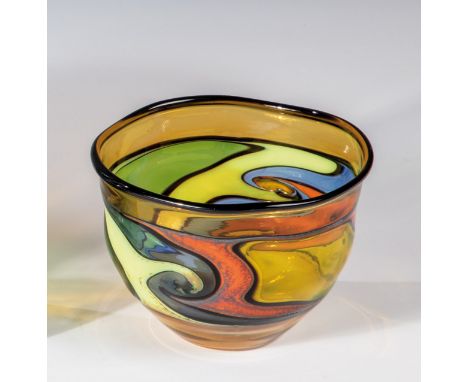 Schale Roderich Wohlgemuth, 1981 Weichglas, vor der Lampe geblasen. Montagetechnik. In Diamantriß signiert und datiert: R. Wo