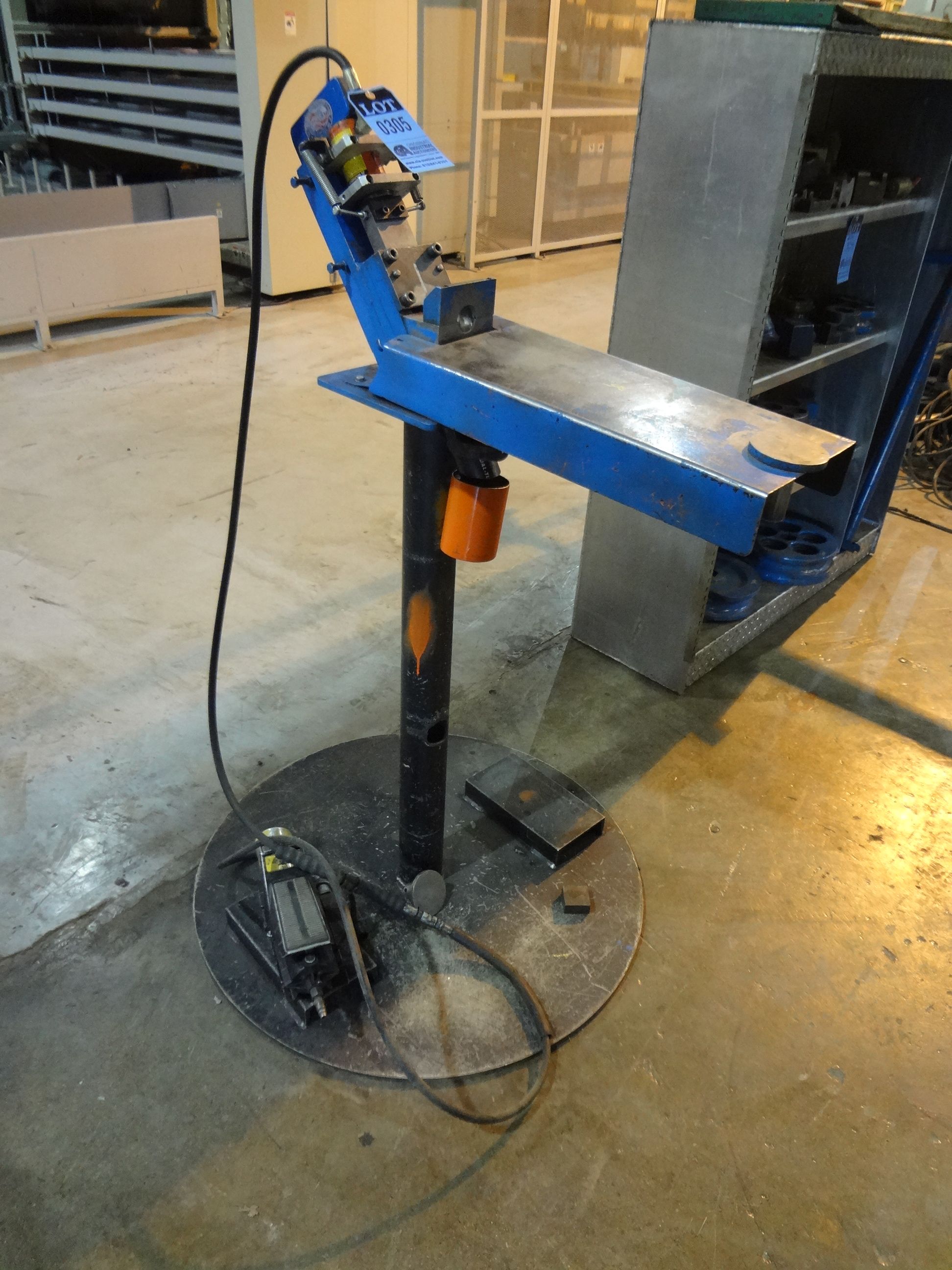 11/2" MITTLER BROS. HYDRAULIC TUBE NOTCHER W/ ENERPAC PUMP