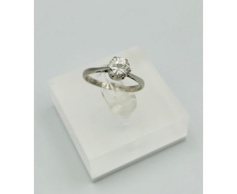 Platinum and Diamond ladies ring, Approx. 1ct diamondSize - LWeight - 2.6g