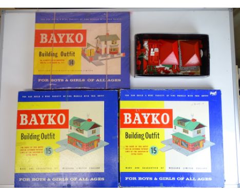 VINTAGE TOYS: A group of later BAYKO building sets comprising: 1 x 14 and 2 x 15 - together with a shoe box of other parts - 