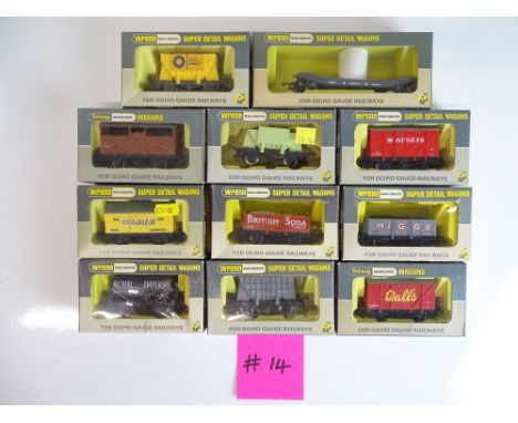 OO SCALE MODEL RAILWAYS: A mixed group of WRENN wagons as lotted - VG in G/VG boxes (11) #14