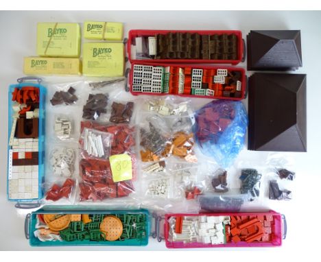 VINTAGE TOYS: A large tray containing a huge quantity of BAYKO components, accessories and leaflets -