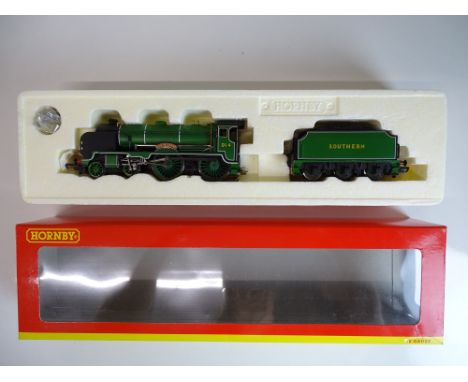 OO SCALE MODEL RAILWAYS: A HORNBY R2144 Schools Class steam locomotive in Southern Green livery 'Eastbourne' - VG in G/VG box