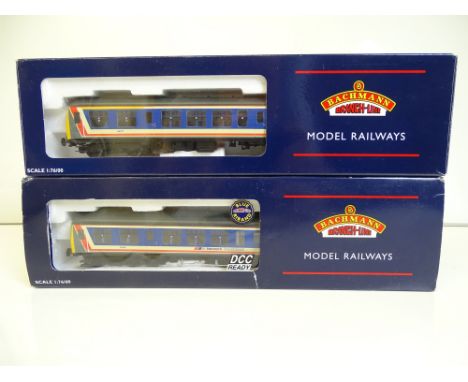 OO SCALE MODEL RAILWAYS: A BACHMANN 32-901 Class 108 2-car Diesel Multiple Unit in Network South East livery - VG in G/VG box