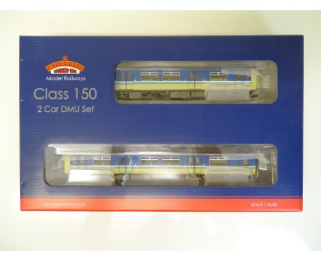 OO SCALE MODEL RAILWAYS: A BACHMANN 32-928 Class 150/1 DMU 'Sprinter' in weathered BR provincial livery - VG/E in G/VG box