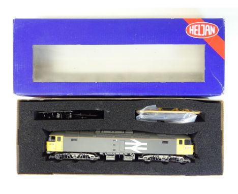 OO SCALE MODEL RAILWAYS: A HELJAN 4802 Class 47 diesel locomotive numbered 47211 in Railfreight Grey livery - VG in F/G box